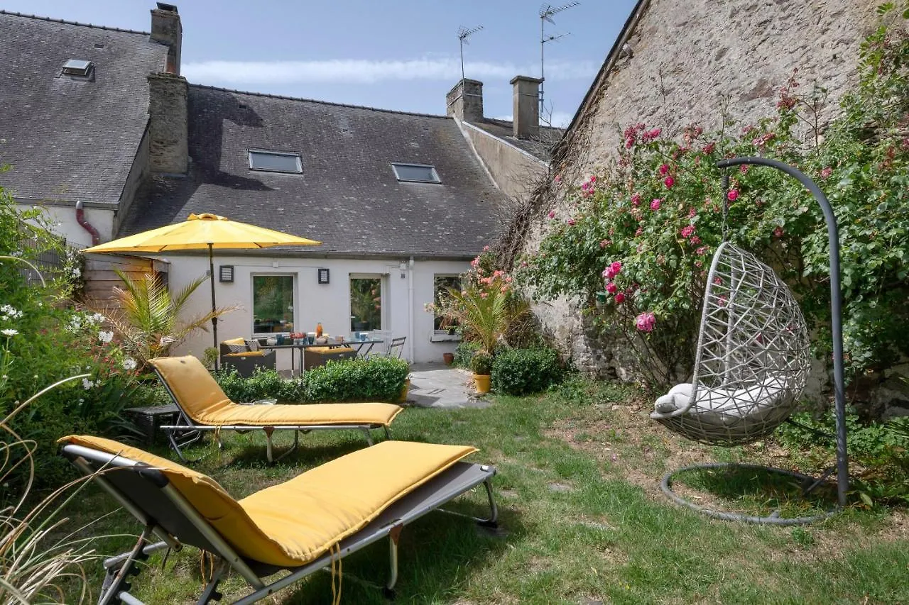 Charmante Maison Proche De L'Ocean Pour 8 Personnes Sarzeau 0*,  France